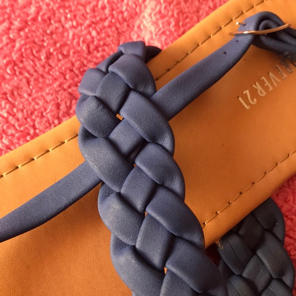 Cute Sandals ! - Picture 4 of 4